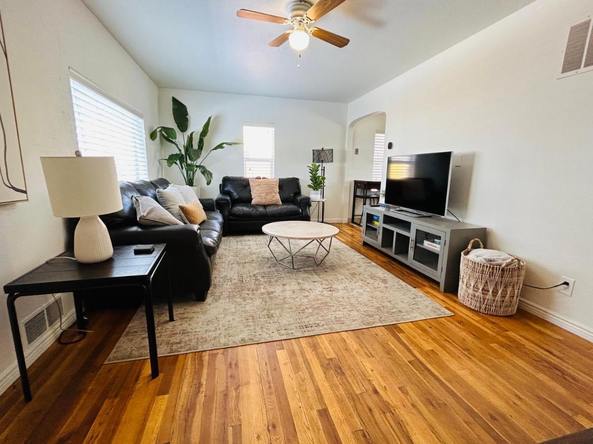Home Sweet Idahome, Feels Like Home With All The Decor You Wish You Could Afford King Bed In Master, Fully Fenced Dog Friendly Yard, A Few Blocks From Bsu And Downtown Boise, Your Perfect Stay! Bagian luar foto