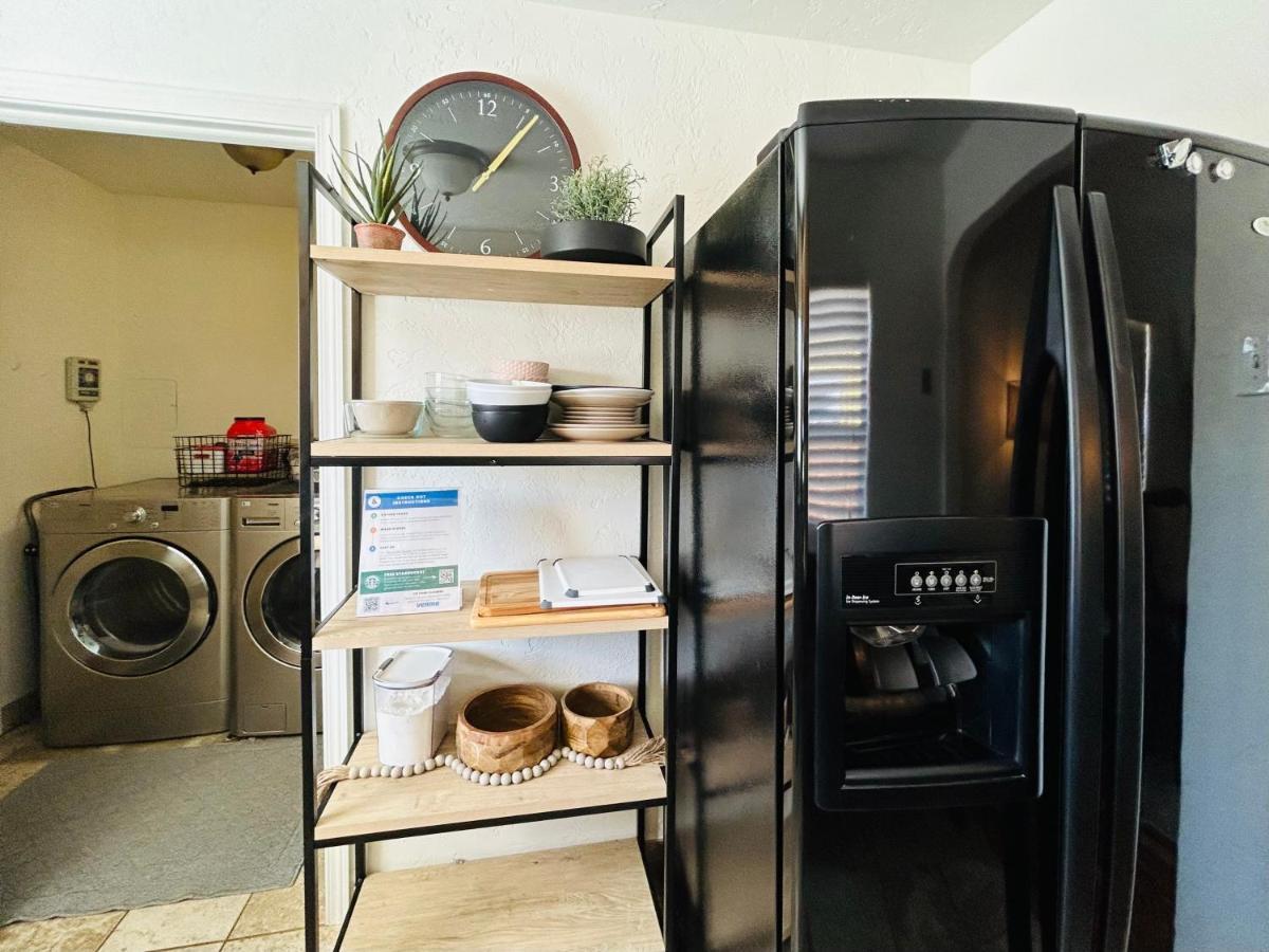 Home Sweet Idahome, Feels Like Home With All The Decor You Wish You Could Afford King Bed In Master, Fully Fenced Dog Friendly Yard, A Few Blocks From Bsu And Downtown Boise, Your Perfect Stay! Bagian luar foto